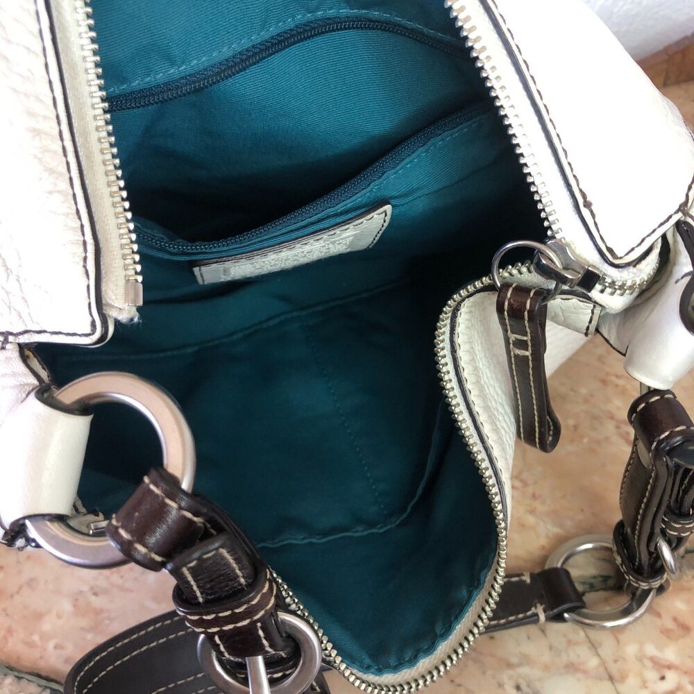 Coach Chelsea Pebble Leather Hobo Bag White Green Interior  8E98 - Picture 9 of 11